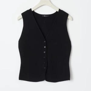 Knitted vest gina tricot - Ny med prislapp, tappat bort kvitto så kan ej göra retur