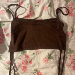 Crop top - Brun topp