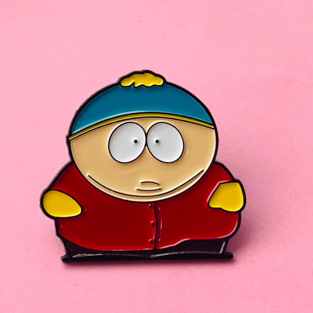 South park pin. Hämtas i Hornstull i Stockholm eller skickas mot fraktkostnad (18kr) ❤️. Accessoarer.