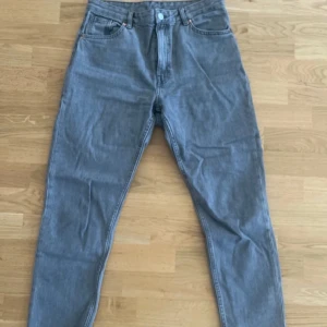 Jeans  - Bra skick 