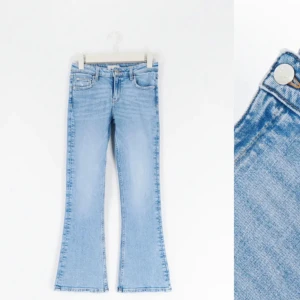 Gina Young jeans  - Säljer ett par Gina Young jeans ,  knappt använda alltså ser som nya ut . Storlek 158 ( xs/s) det är i tall modellen så dom är extra långa . Färgen kommer inte helt fram på bild 2 men skriv för fler bilder samt intresse , nypris 350 säljer för 230❤️