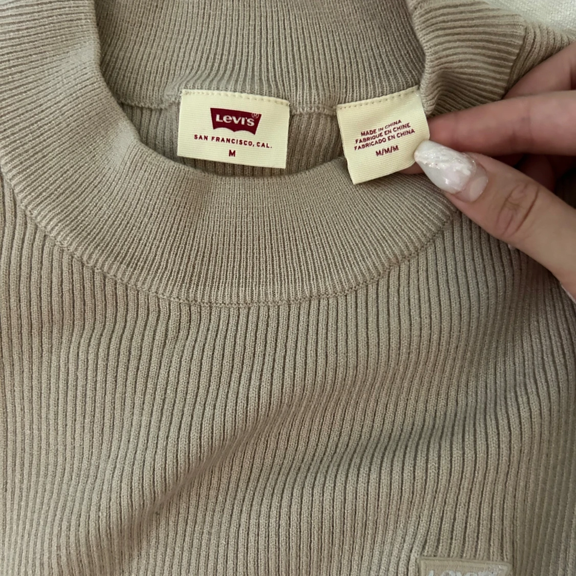 Beige ribbad tröja från Levi's - 91