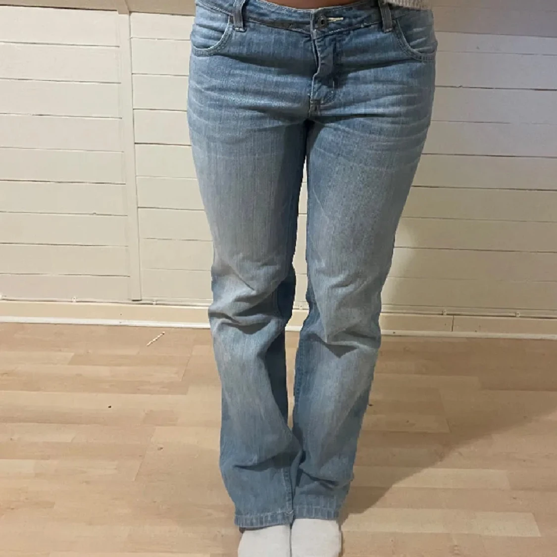 Blå bootcut jeans