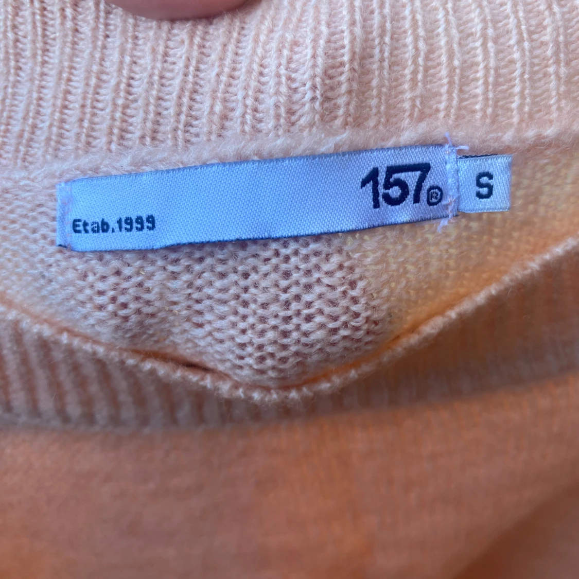 Ljusrosa stickad tröja från 157 - 91