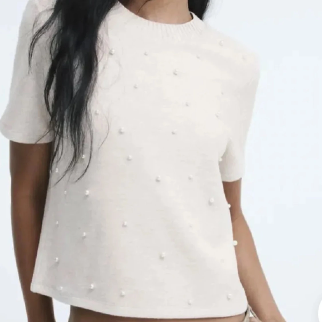 Vit tröja med pärlor från Zara - 90