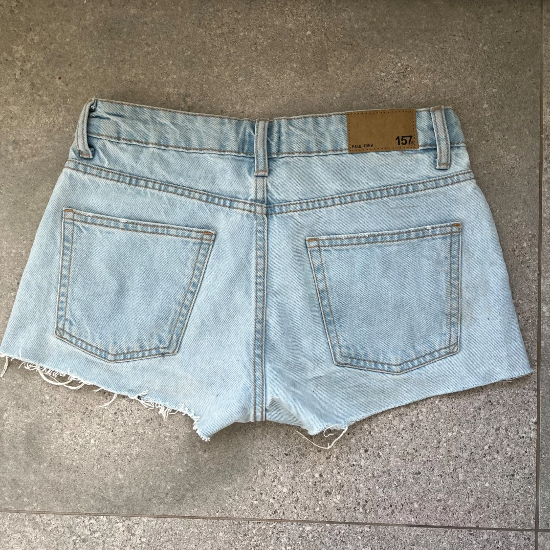 Snygga jeansshorts - 90
