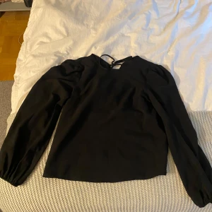 Blus - Blus från shein, säljs den den inte används längre🩷