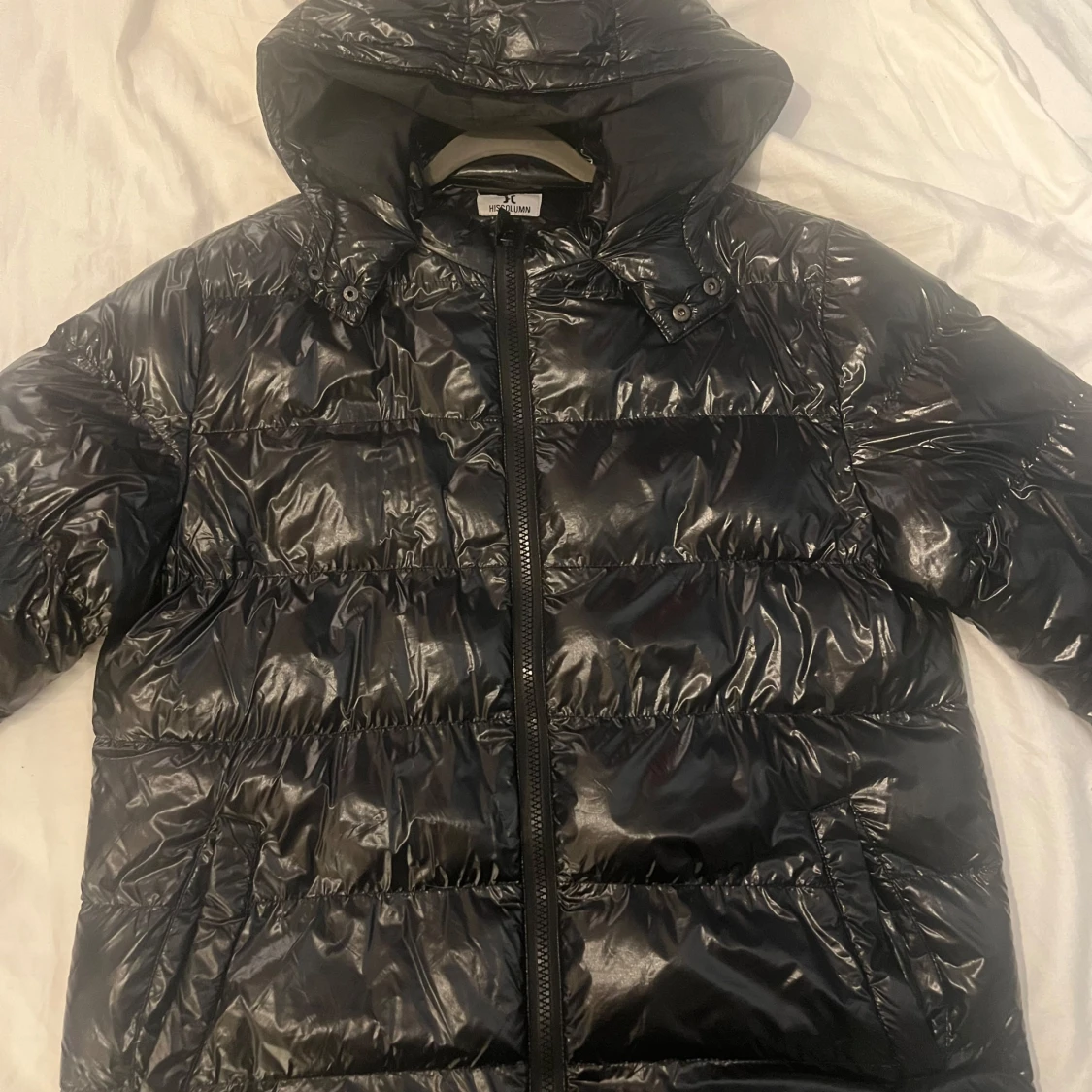 Svart  pufferjacka med huva - 90