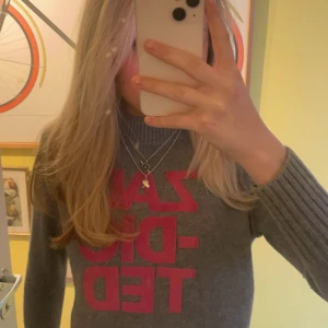 zadig et voltaire tröja - skitsnygg zadig tröja!!!