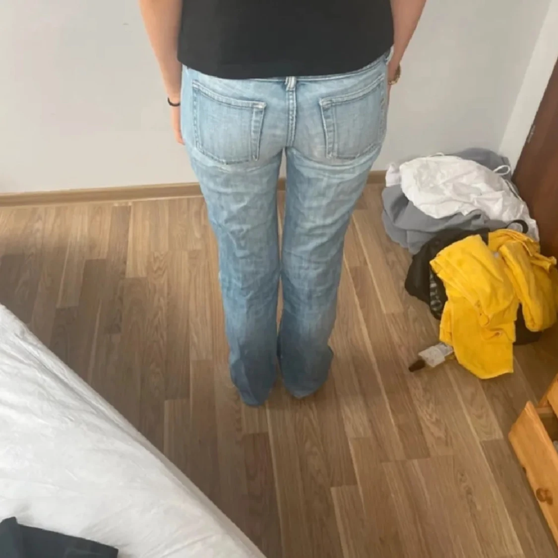 Ljusblå lågmidjade jeans från diesel - 90