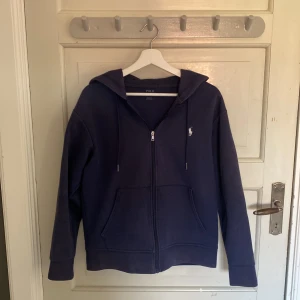Polo hoodie  - Inga defekter  