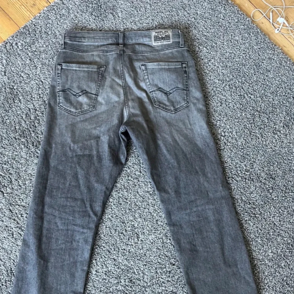 Gråa Replay thad jeans - 90