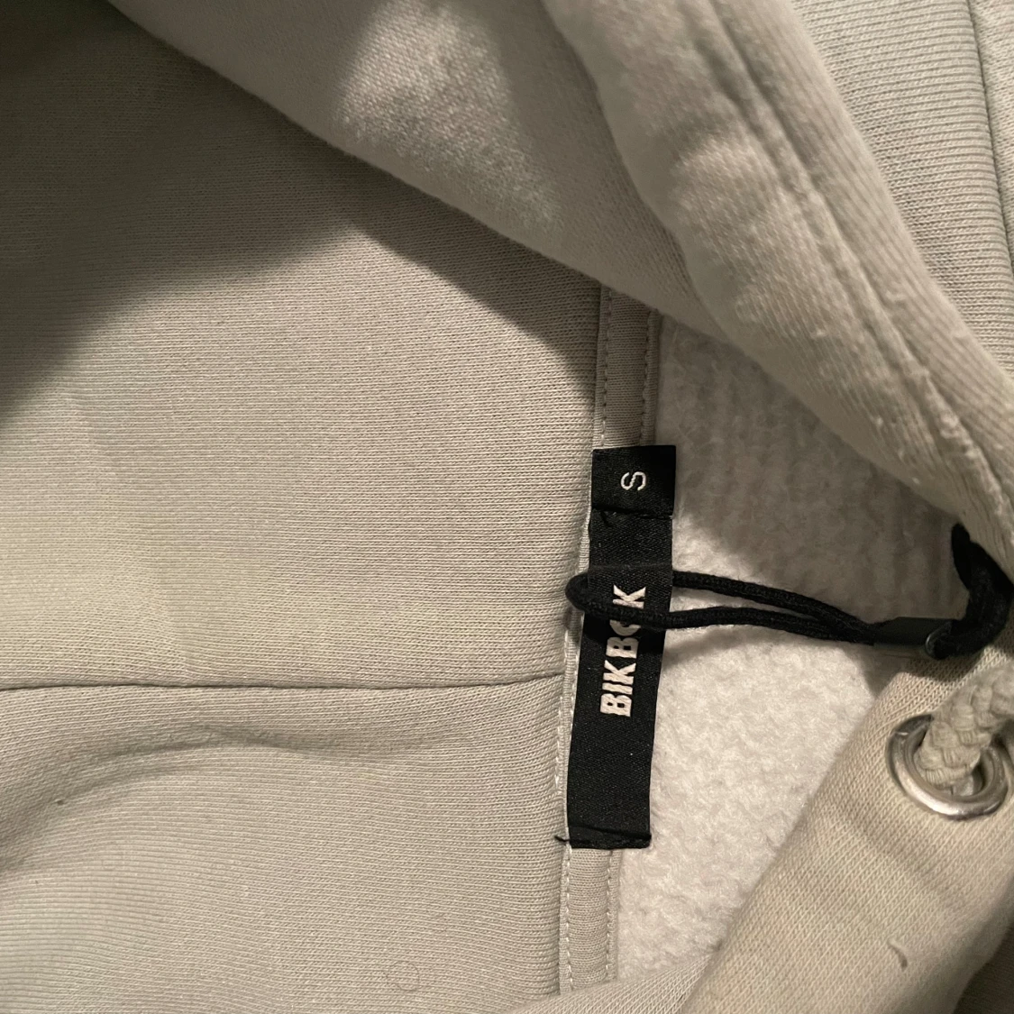 Hoodie från BikBok - 90