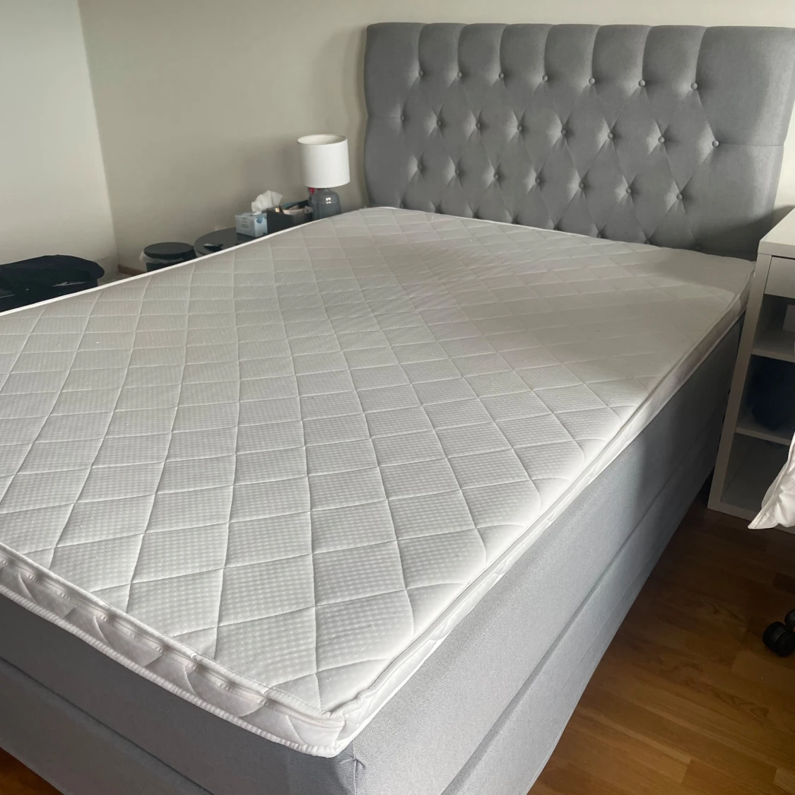 Kontinental säng,140x200, köpt från Chilli 2021 - 91