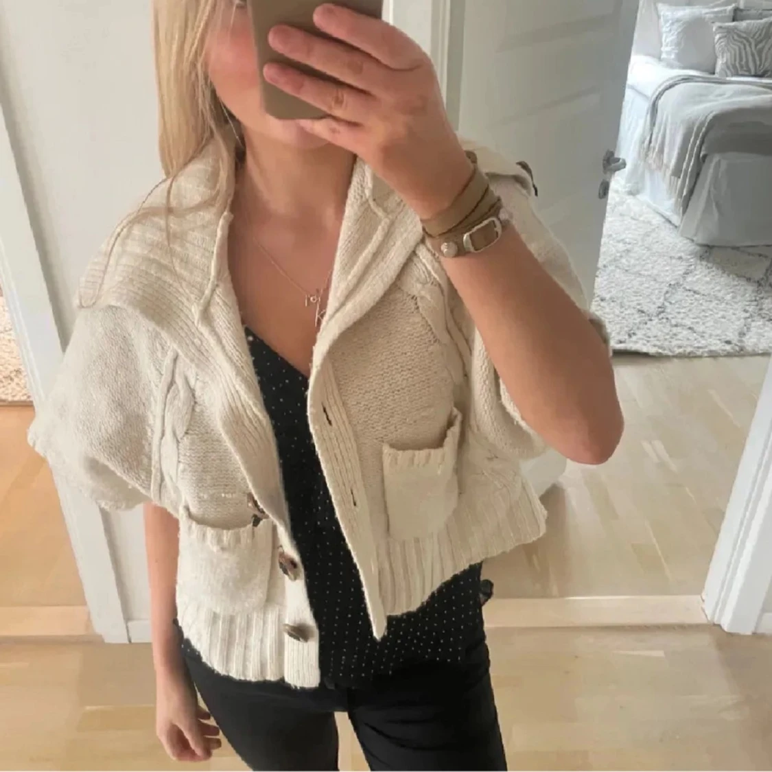 Fin stickad kofta - 1