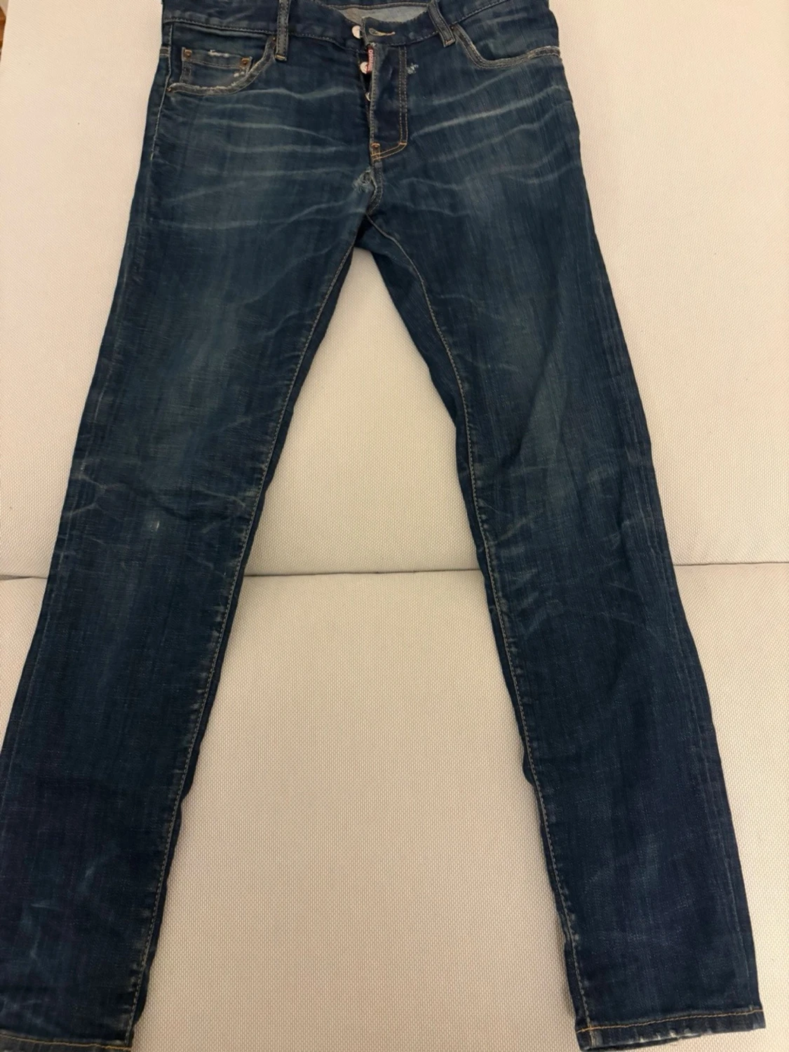Dsq2 jeans med slitningar - 2