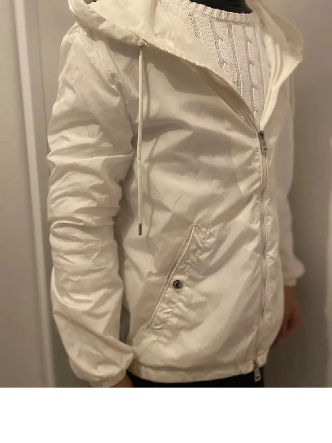 Vit Moncler vindjacka med huva - 3