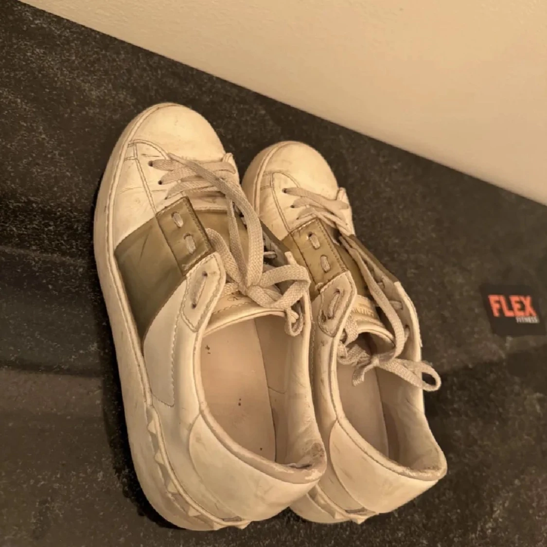 Valentino Garavani sneakers vit/guld 39 - 1