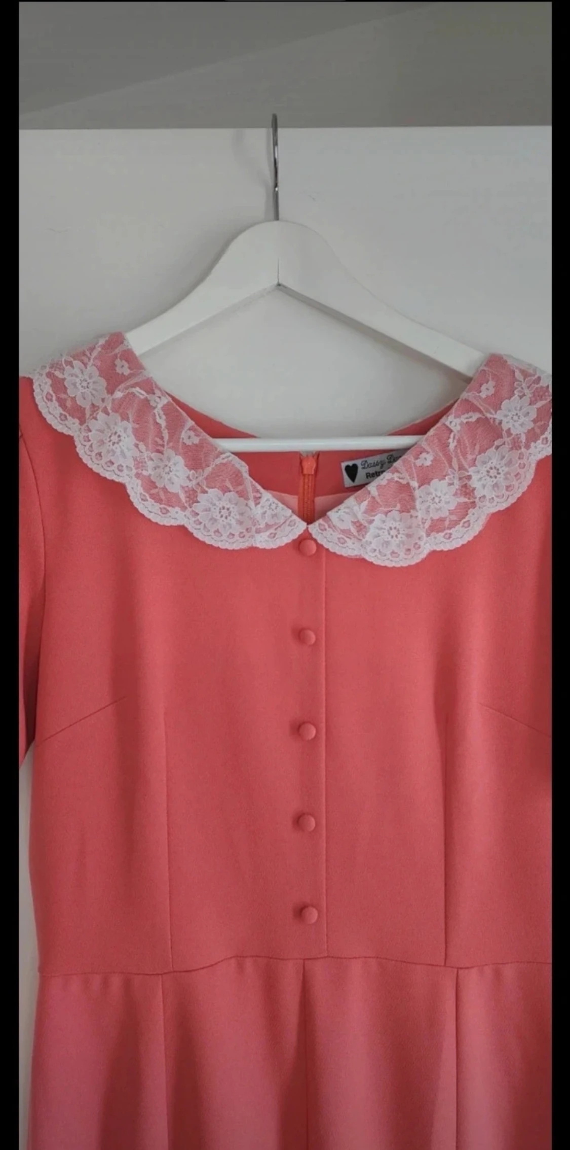 Rosa retroklänning från Daisy Dapper