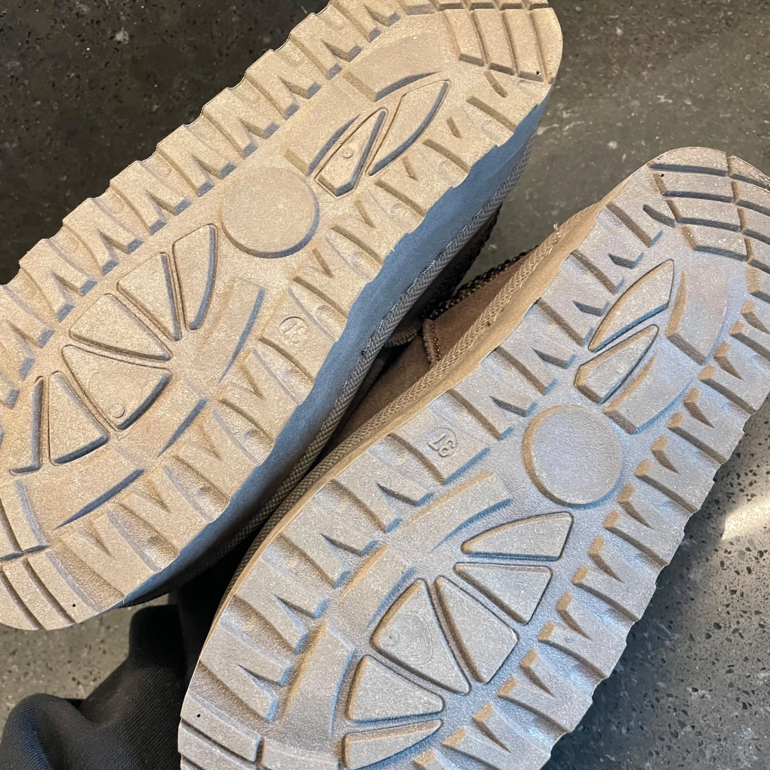 Bruna mocka ”Uggs” från Even&Odd - 2