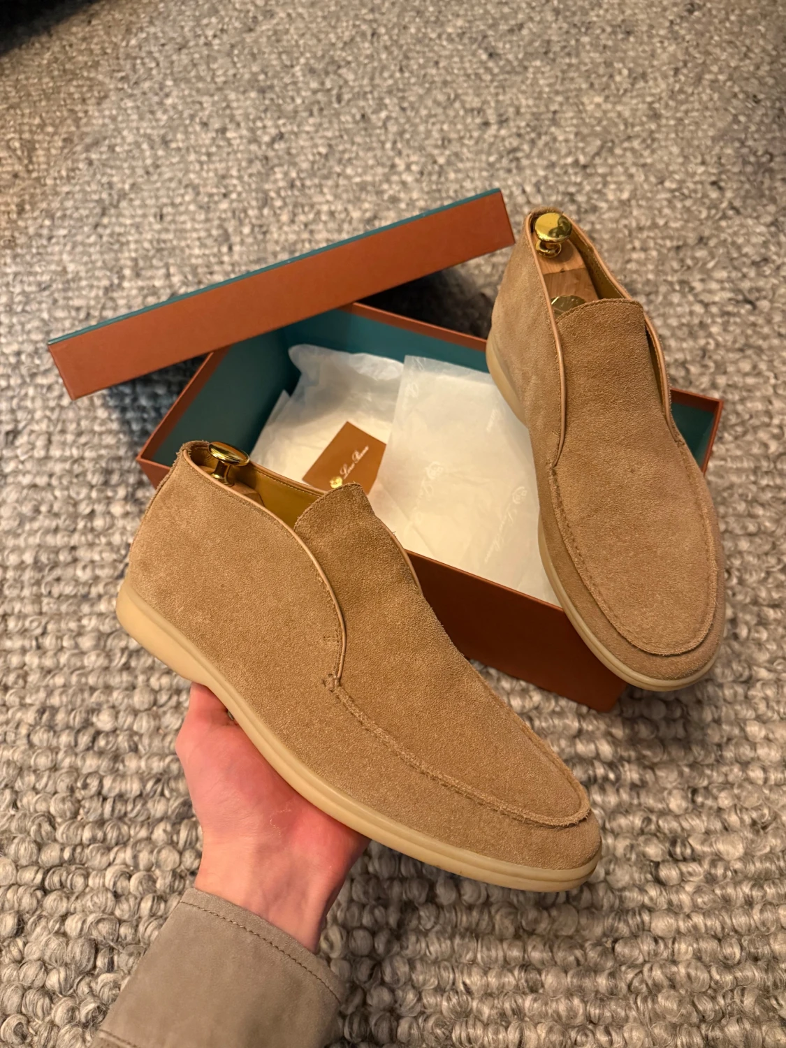 Loro Piana open walk  - 2