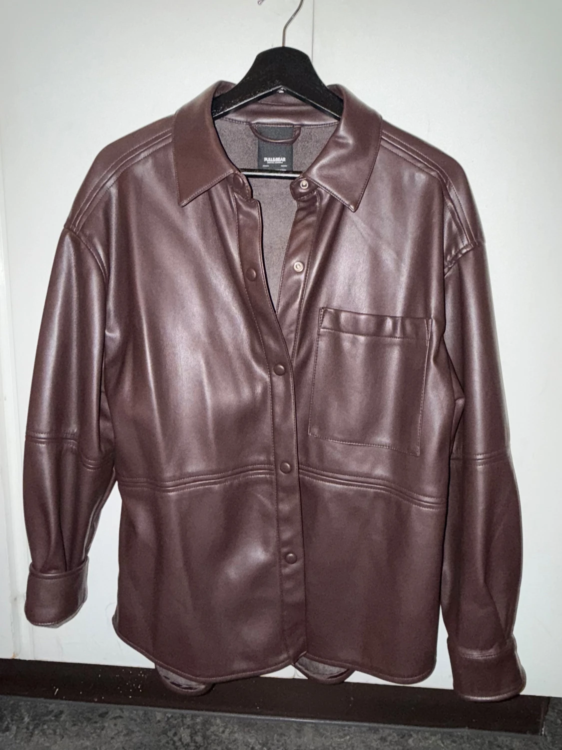 Brun oversized skinn-overshirt - 2