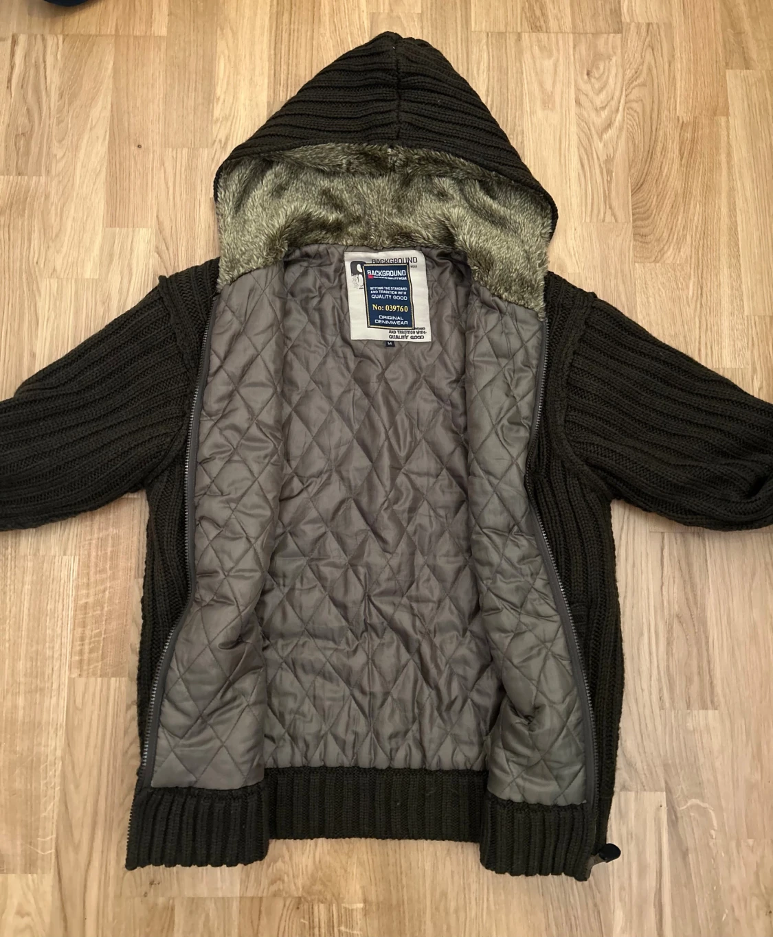 Stickad cardigan med päls - 1