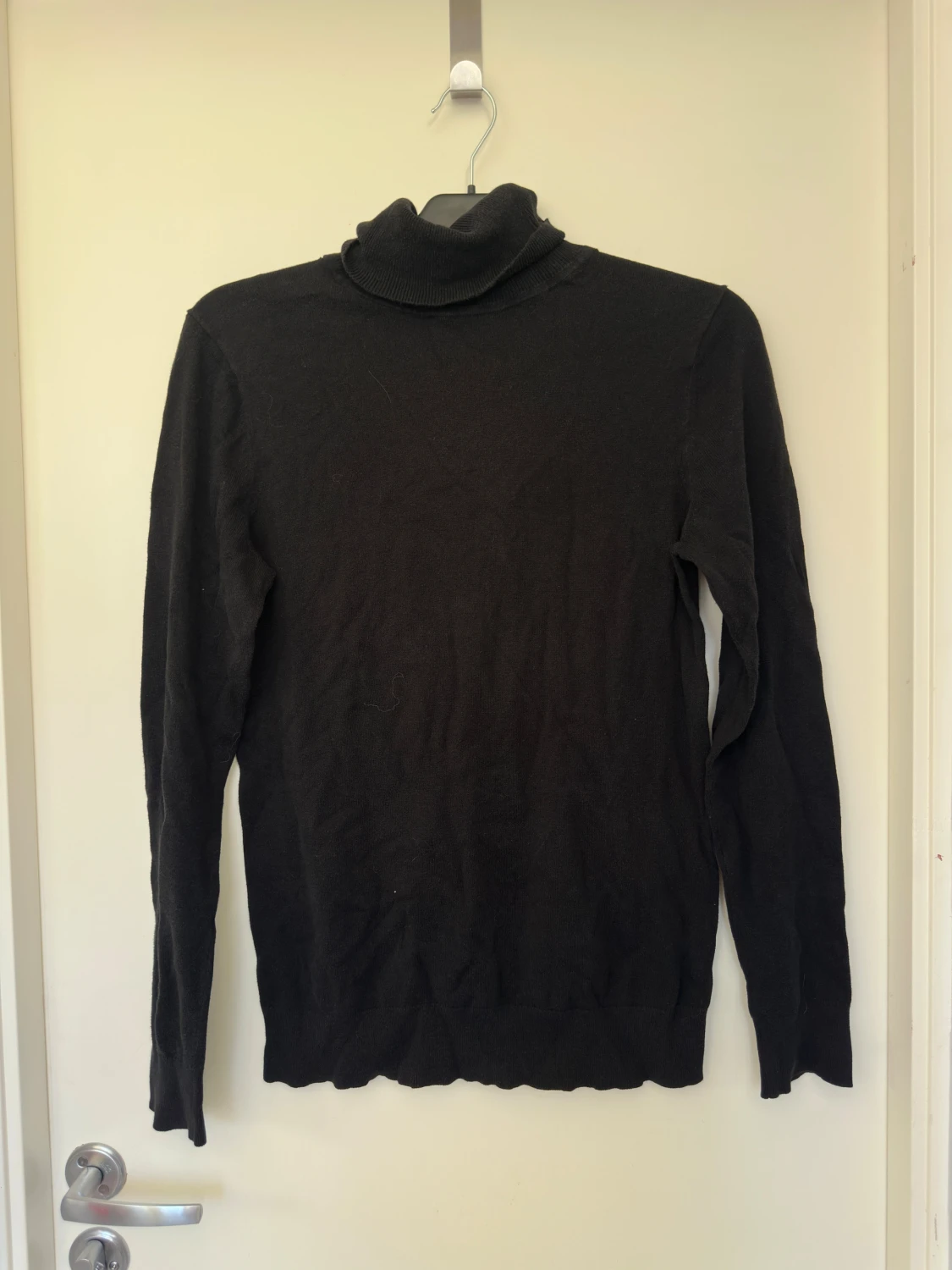 Svart polotröja från Gap, storlek S - 1