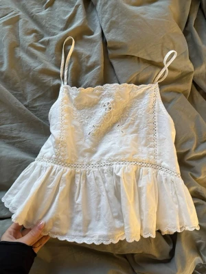 Vit söt topp från Zara - Vit söt topp från Zara