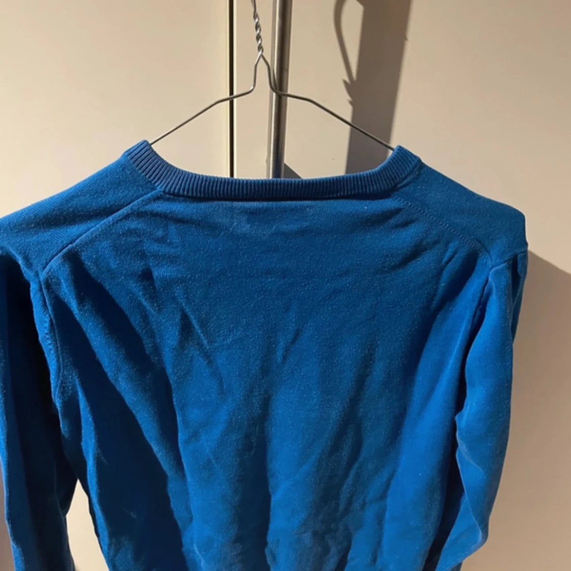 Blå v-ringad tröja från GANT - 3