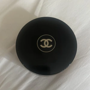 Chanel Les Beiges Bronzing Cream - Använd 3-4 gånger men färgen var för mörk för mig, nypris 780 kr