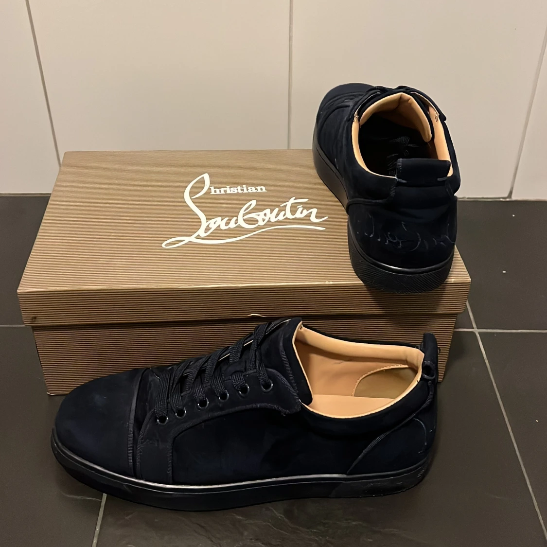 Mörkblå mocka sneakers Louboutin - 1