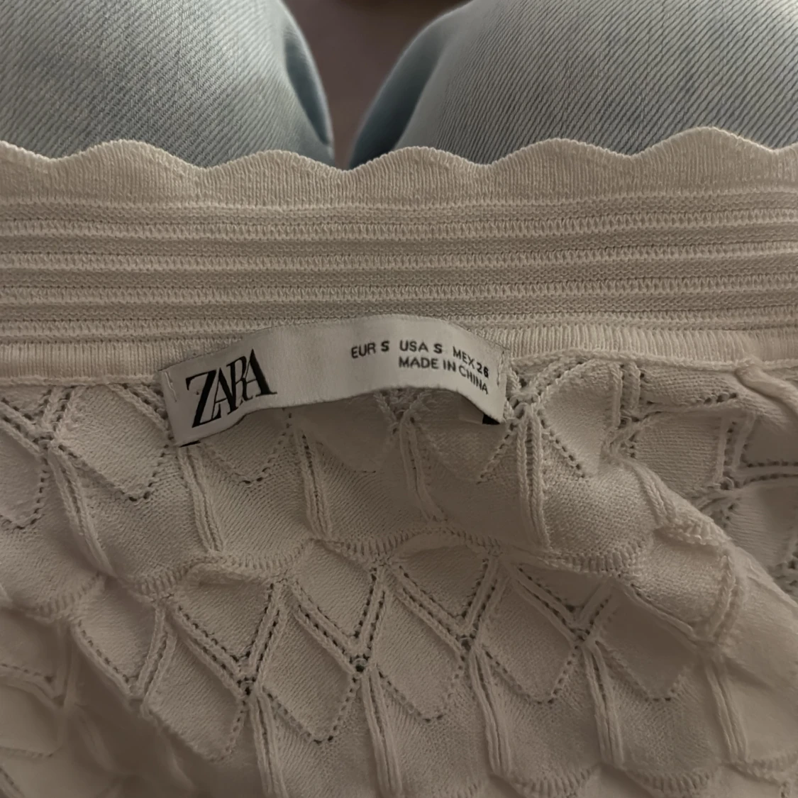 Vit croppad topp från Zara - 2