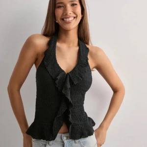 Nelly topp  - Fin topp från nelly! prislappen är kvar!