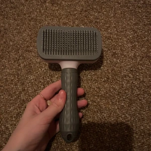 Katt/Djur Borste - helt ny & oanvänd.