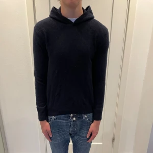 Oscar Jacobsson hoodie  - Oscar Jacobsson hoodie, skriv för fler bilder/frågor🙌🏼