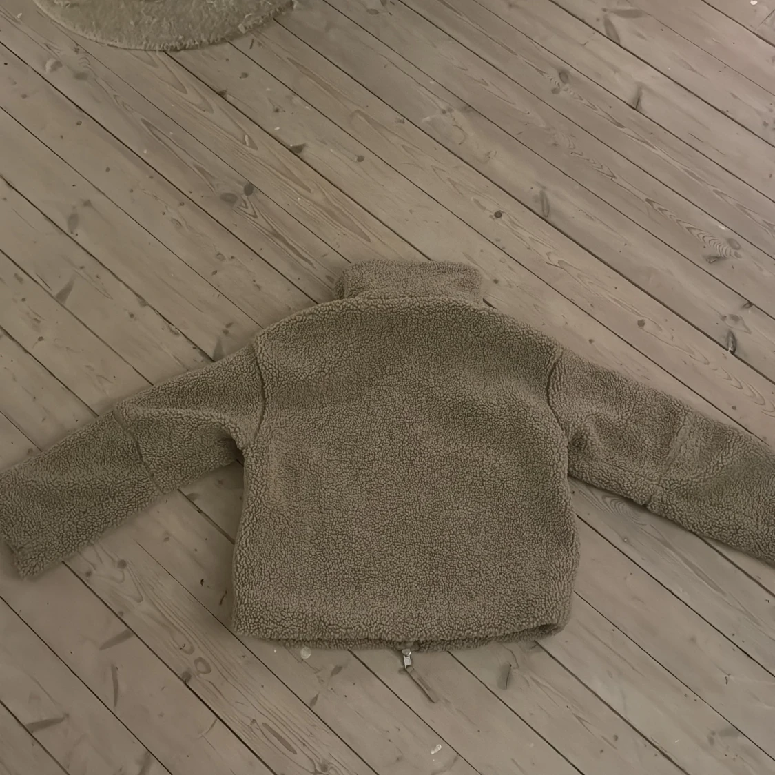 Beige teddyjacka med dragkedja - 3