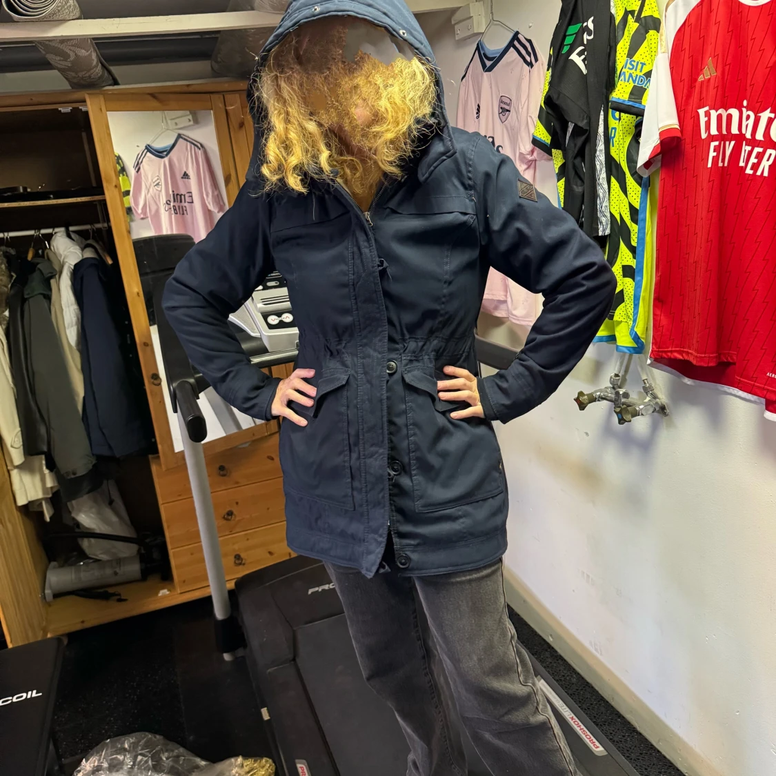 Mörkblå parkajacka från Hollister M