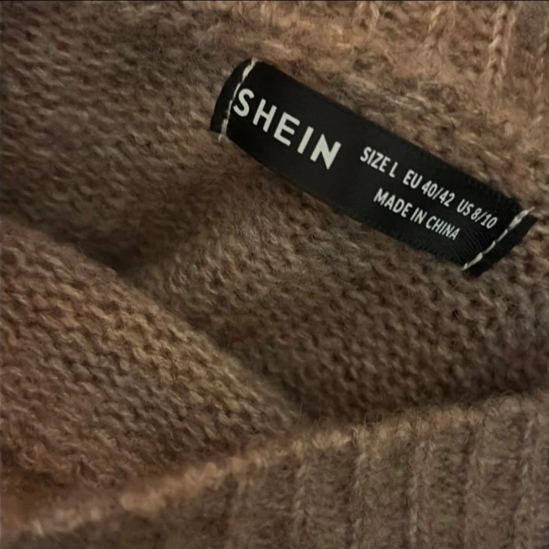 Beige stickad tröja från SHEIN - 2