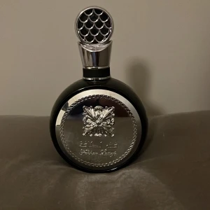 Lyxig parfym från Lattafa - Helt ny, endast testad. Box ingår👍🏼