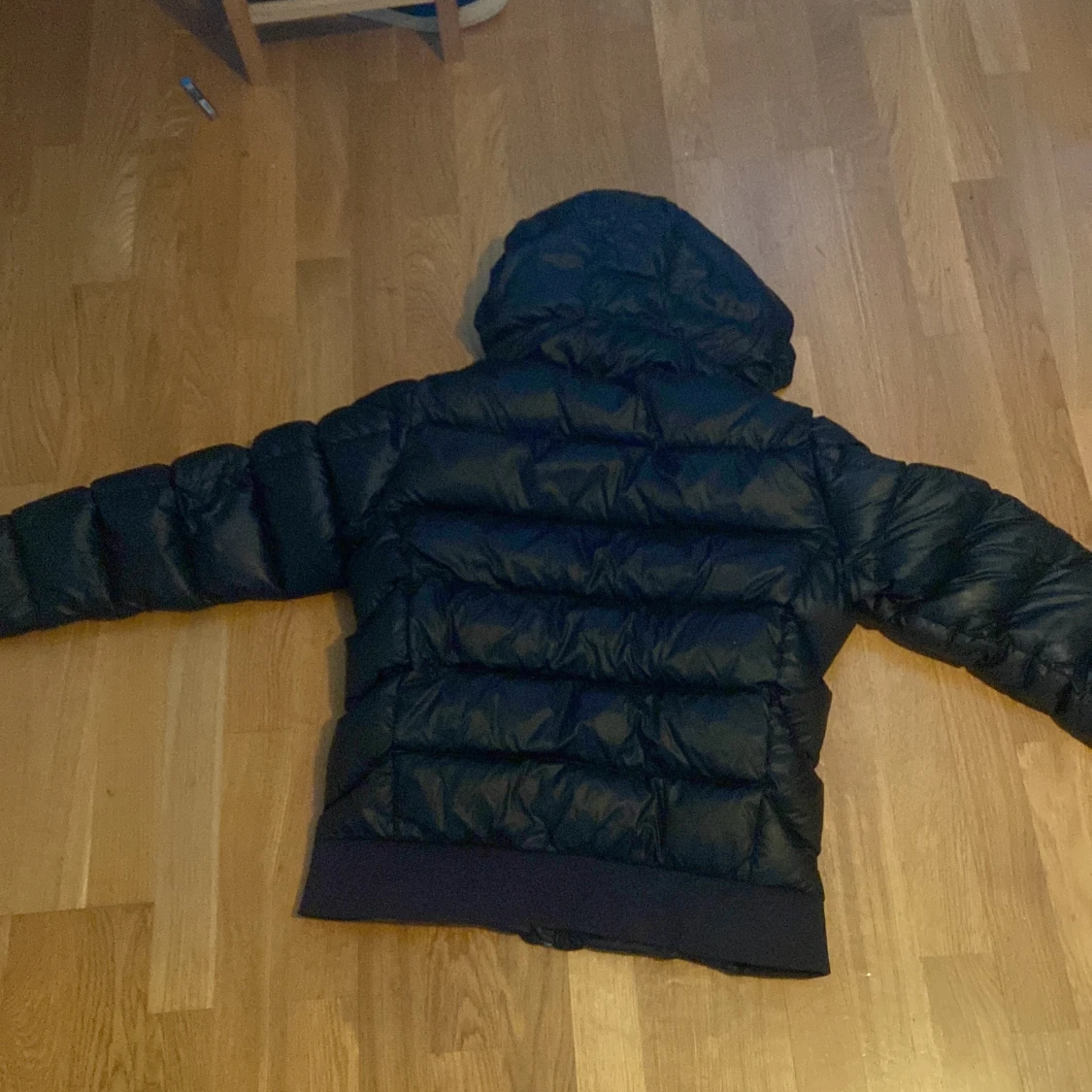 Svart dunjacka från Parajumpers