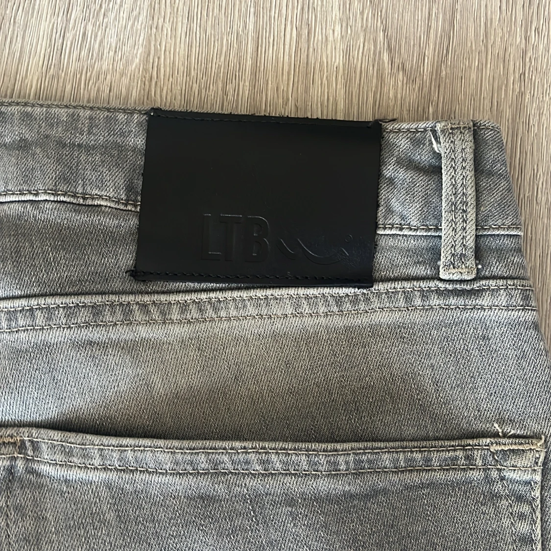 Grisch grå jeans från LTB  - 4