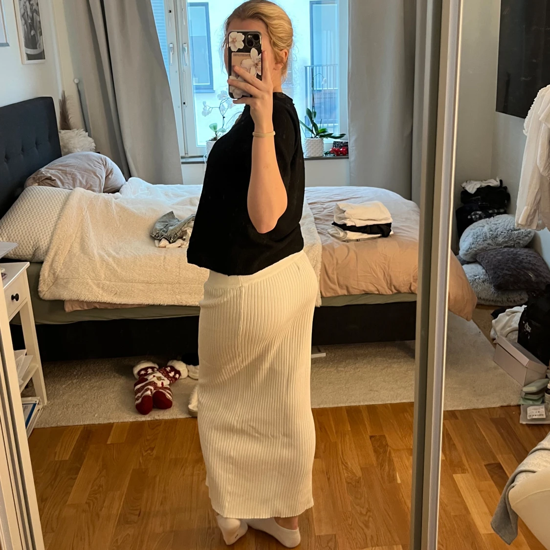 Vit ribbad långkjol  - 1