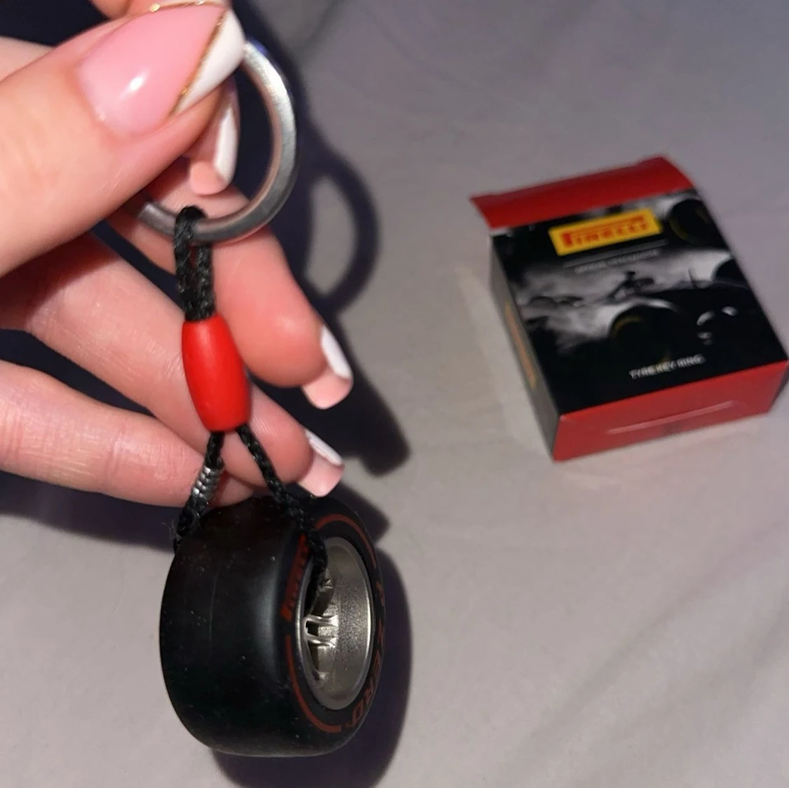 Pirelli P Zero F1 Tire Nyckelring - 2