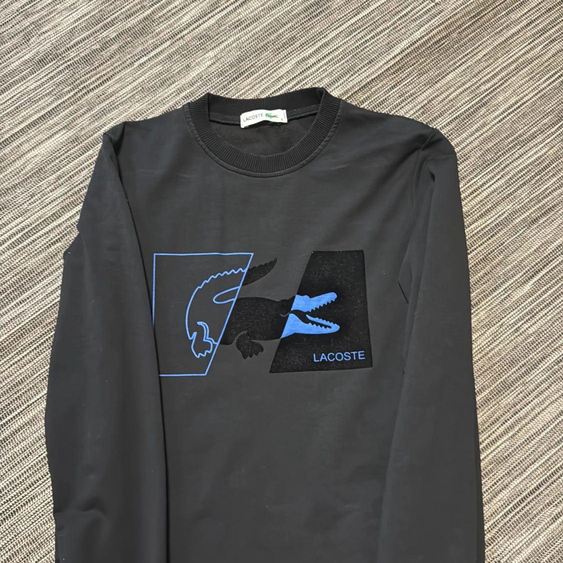 Svart långärmad tröja från Lacoste