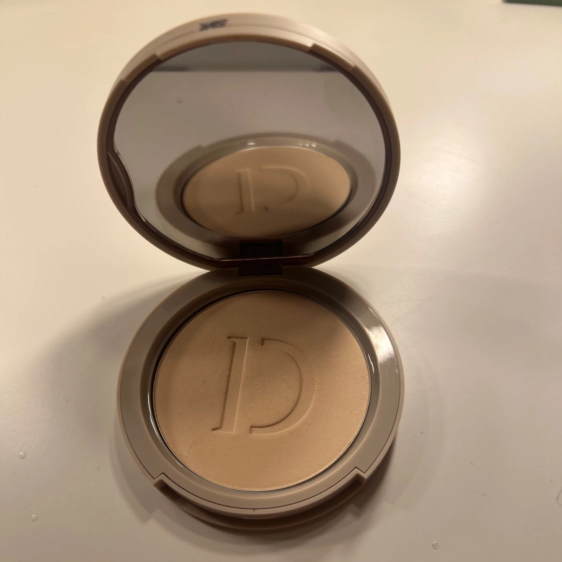 IsaDora No Compromise Matte Powder - 2