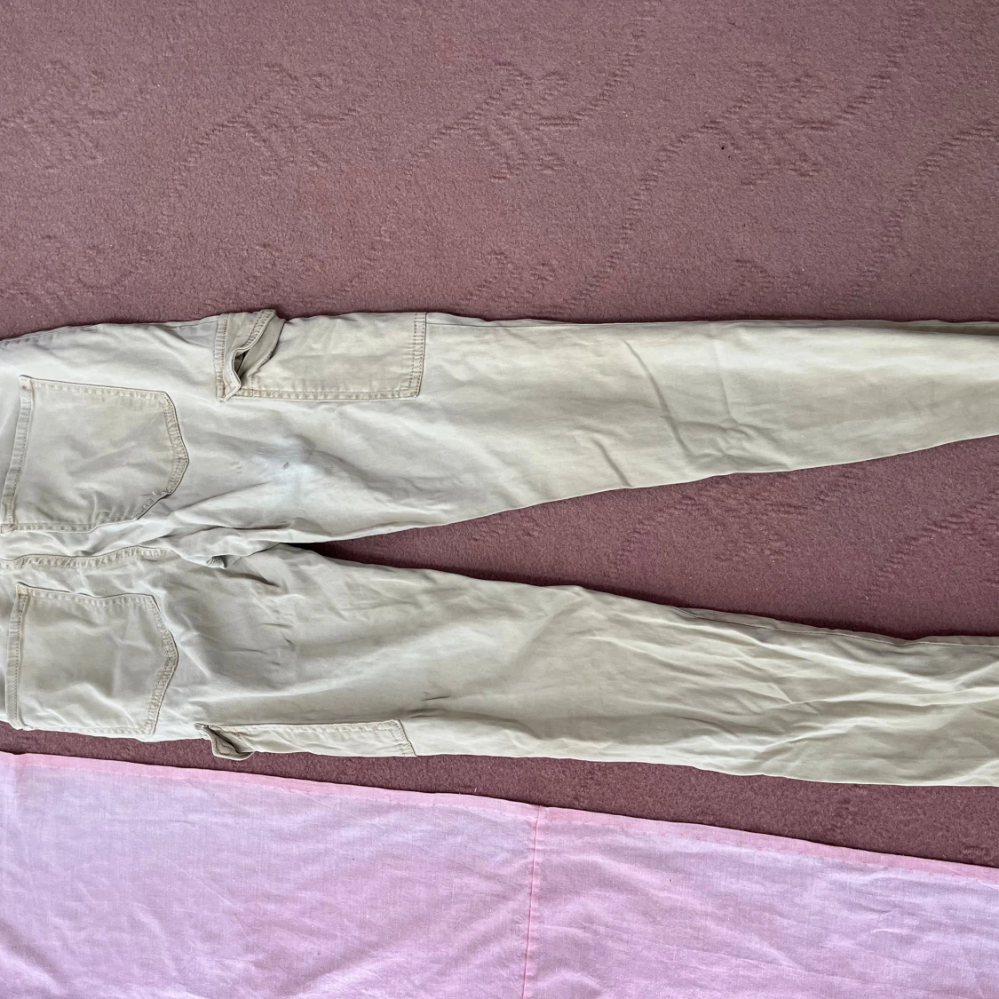 Beige cargobyxor med raka ben - 2