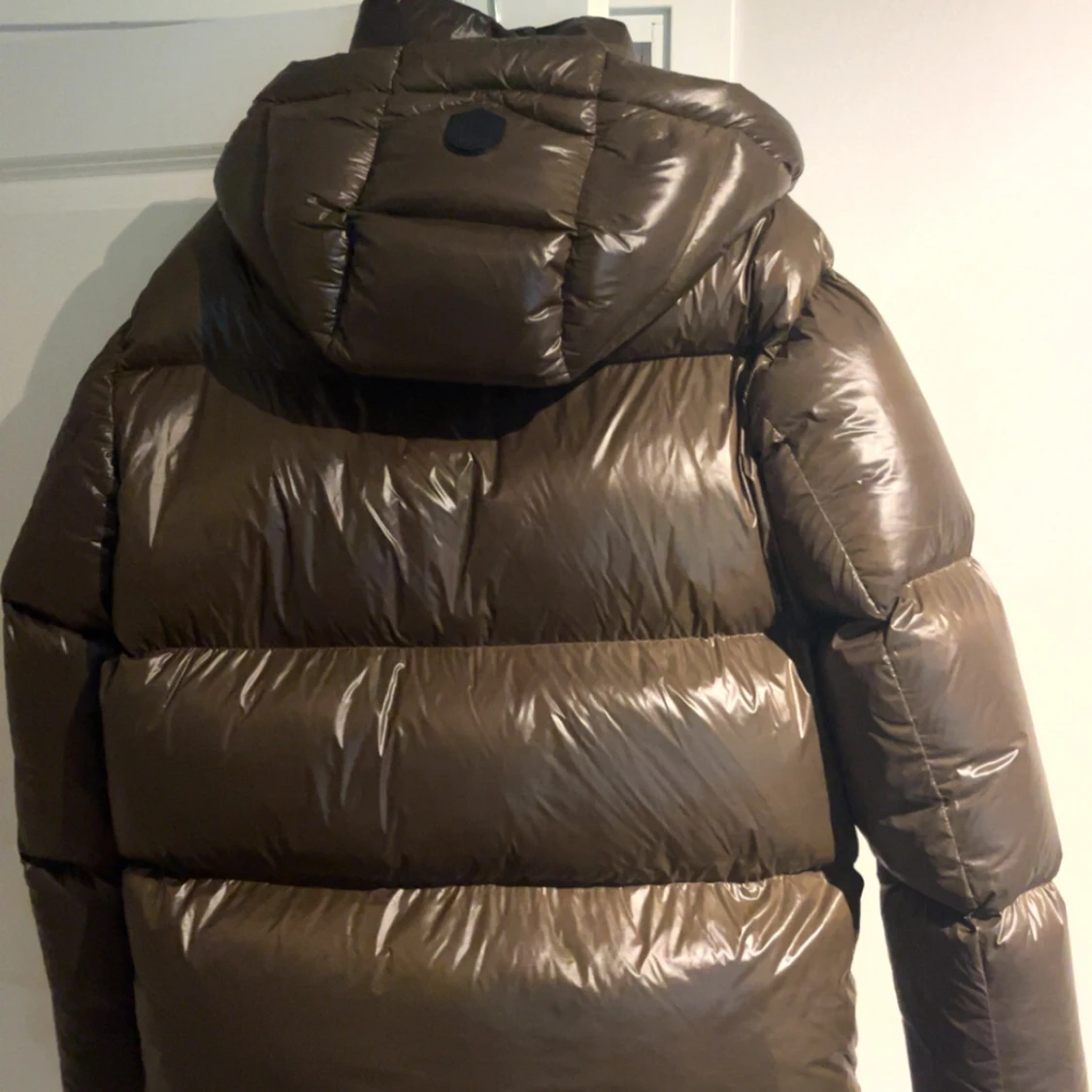 Brun pufferjacka från Mackage - 1