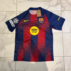 Barcelona T-Shirt ”Lamine Yamal” - Helt ny aldrig använt👍