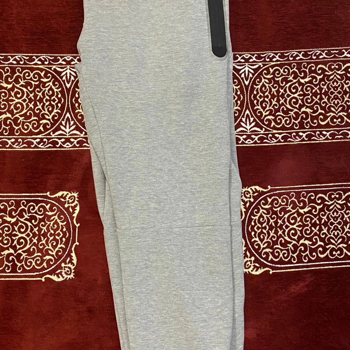 Grå mjukisbyxor från Nike M - 1